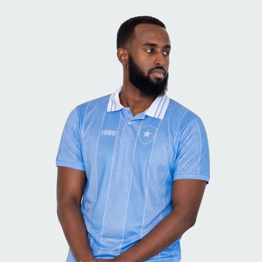 Lux Sooma white collar for men, featuring a crisp, clean design with detailed stitching and a classic fit.